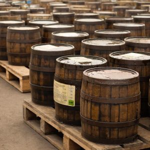 Трансмиссионное масло в бочках: Ваш надежный выбор для защиты трансмиссии 3 Трансмиссионное масло в бочках: Ваш надежный выбор для защиты трансмиссии